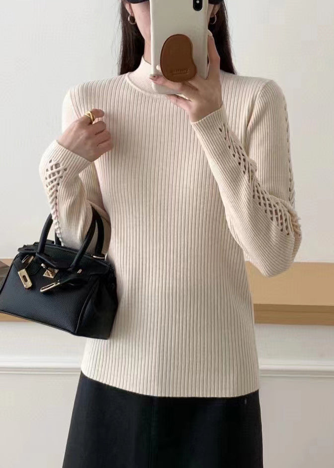 Well Tailored Sweater with a Graceful Silhouette