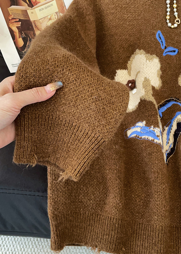 Effortlessly Elegant Sweater with a Timeless Design