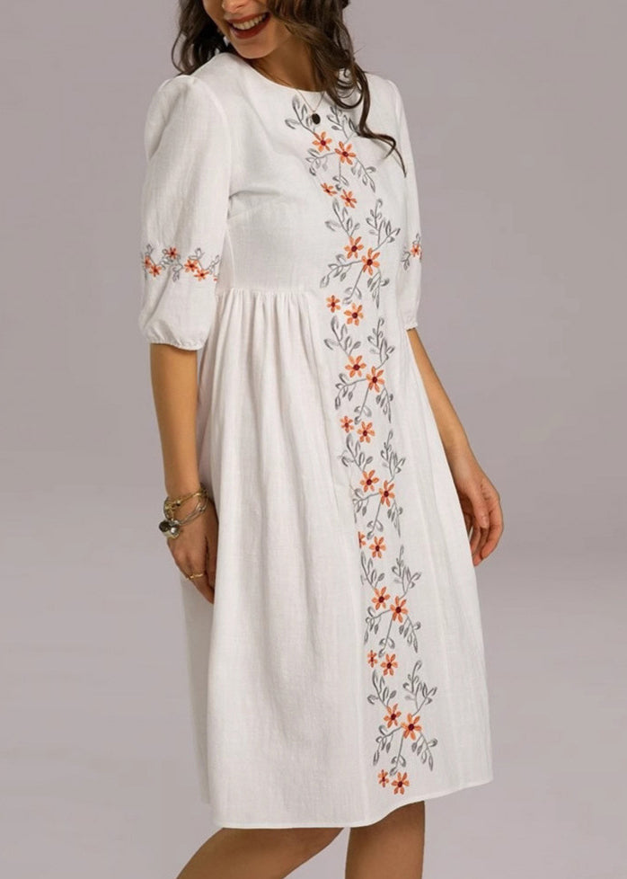 Classic Vintage Dress with a Flattering Fit