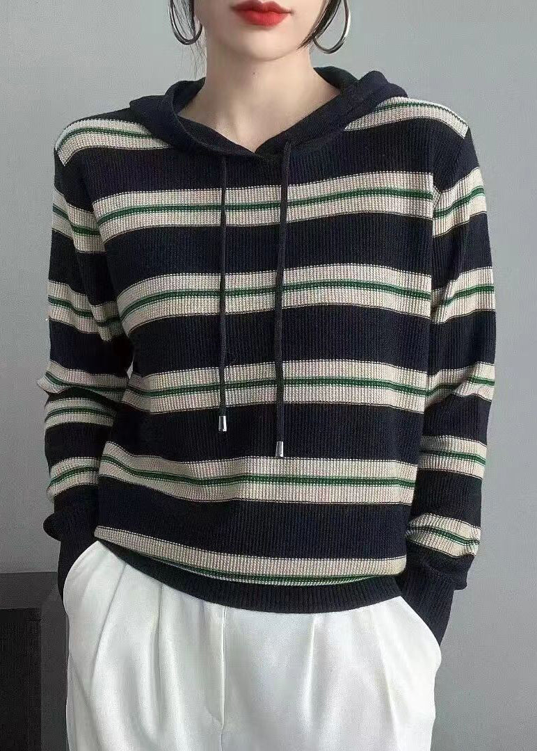 Polished Top with an Effortless Classic Look