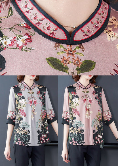 Classic Vintage Top with a Flattering Fit