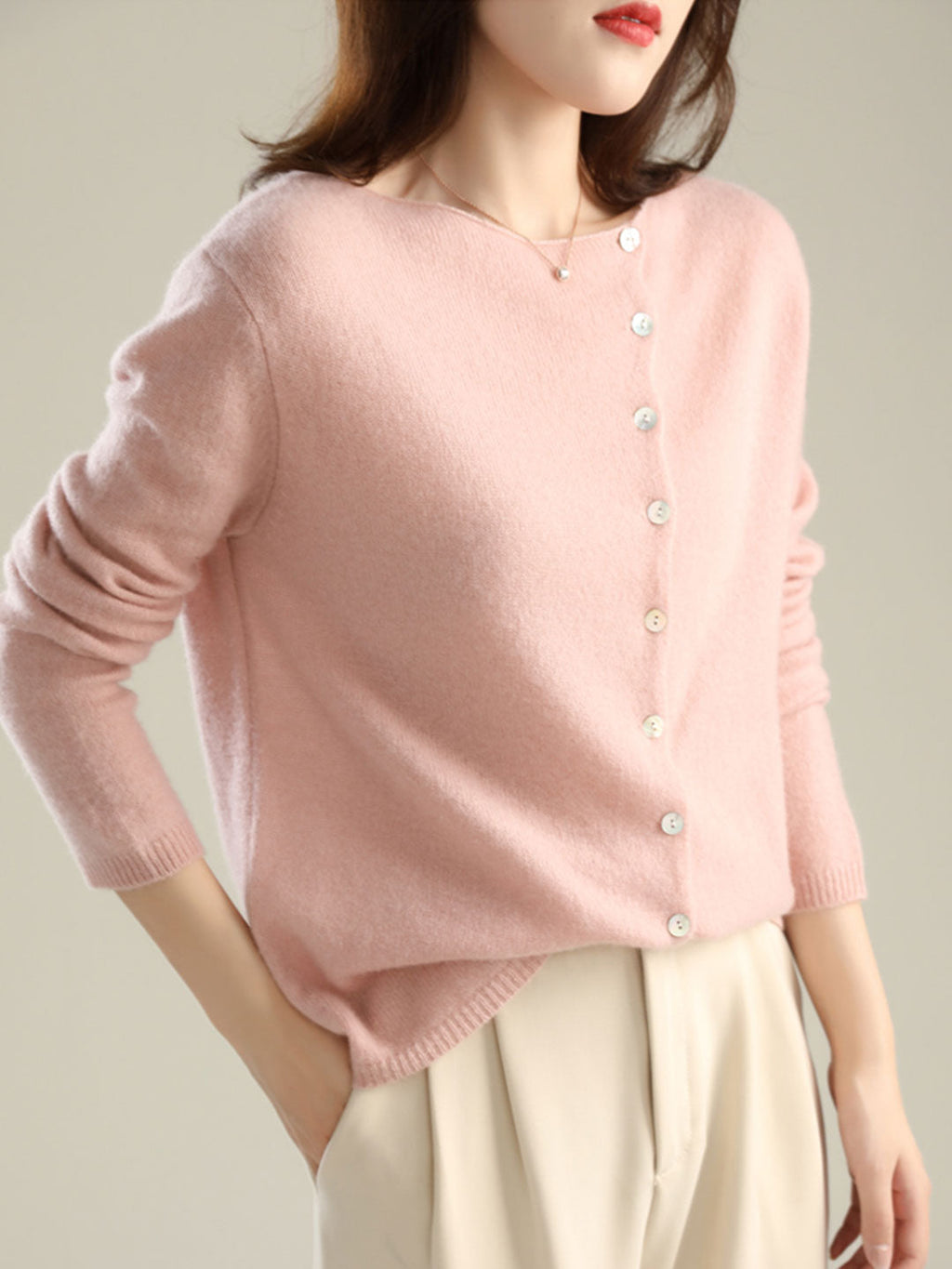 Elegantly Styled Cardigan for Everyday Wear