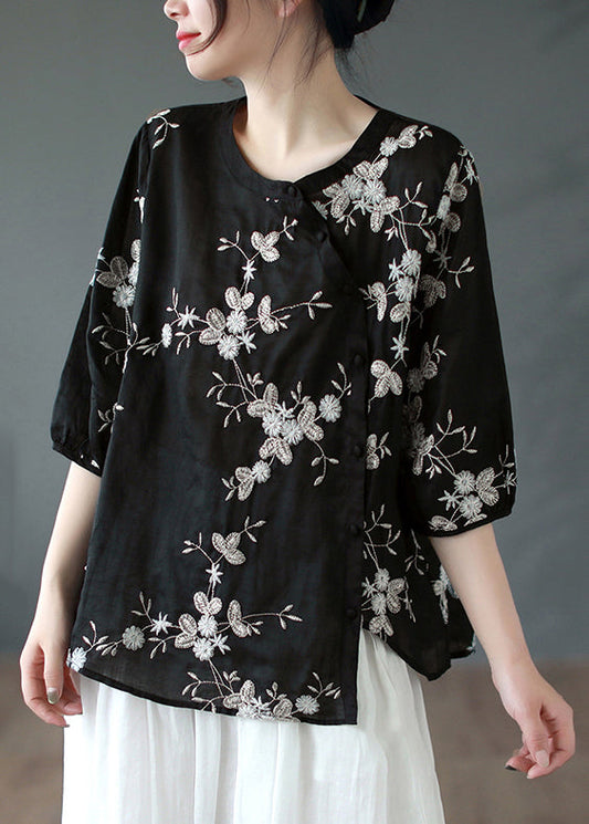 Well Tailored Shirt with a Graceful Silhouette