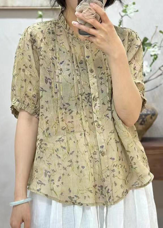 Classic Vintage Shirt with a Flattering Fit