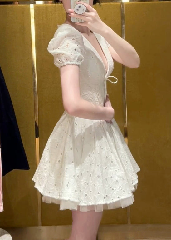 Beautifully Finished Dress in a Timeless Design