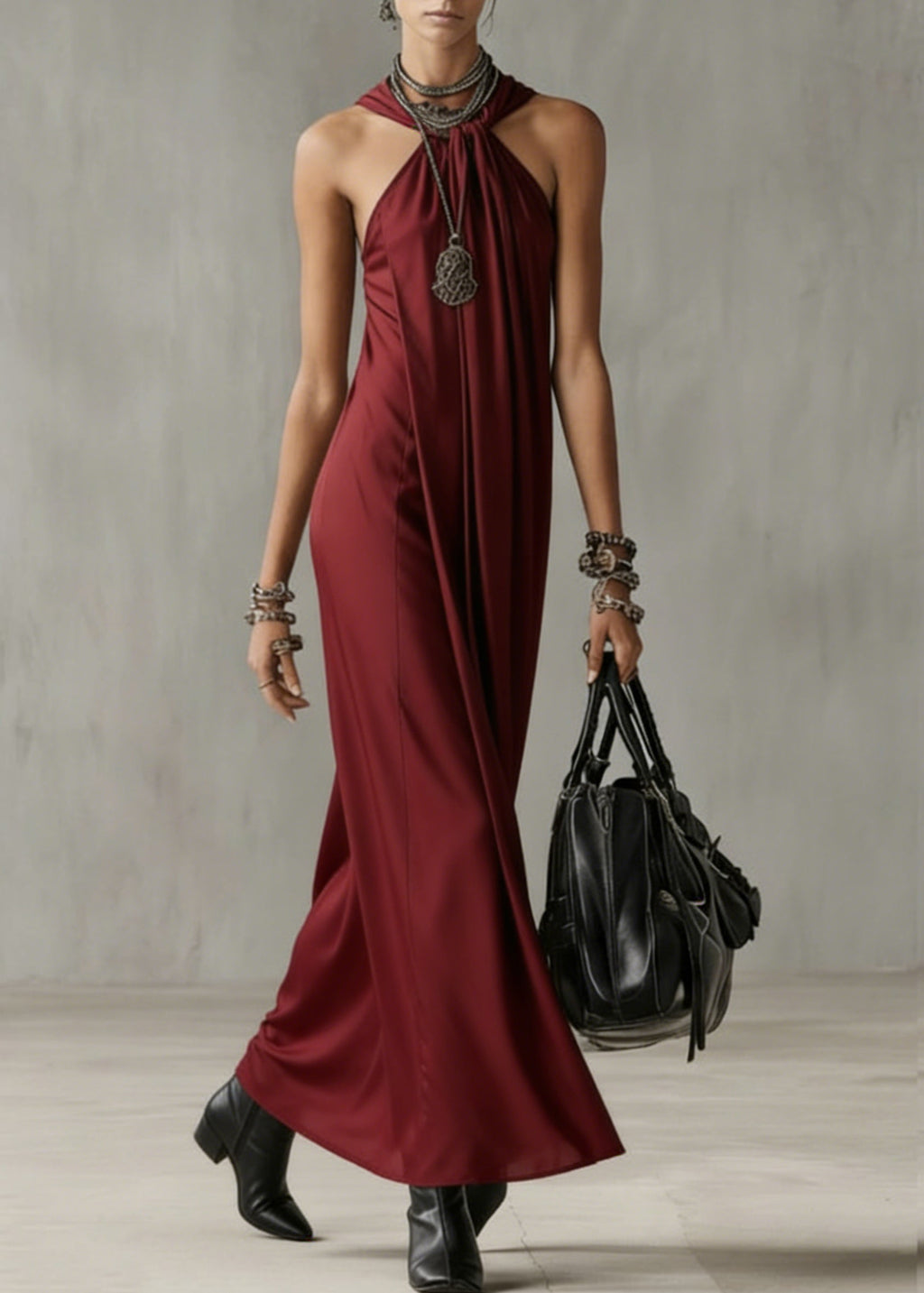 Beautifully Crafted Dress in a Classic Style