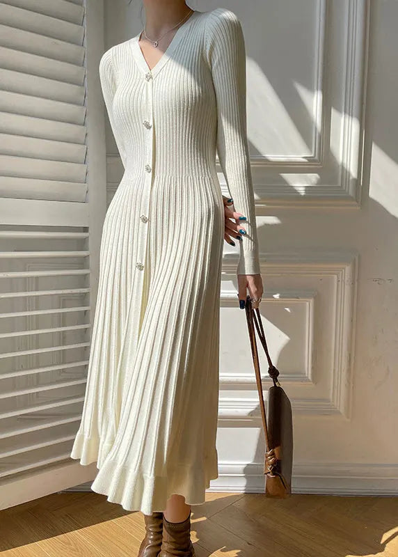 Effortlessly Elegant Sweater with a Timeless Design