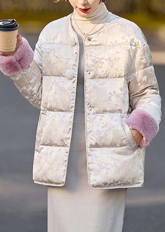 Elegantly Styled Coat for Everyday Wear