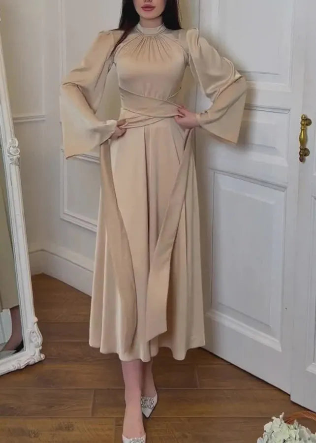 Sophisticated Dress with a Clean Classic Look