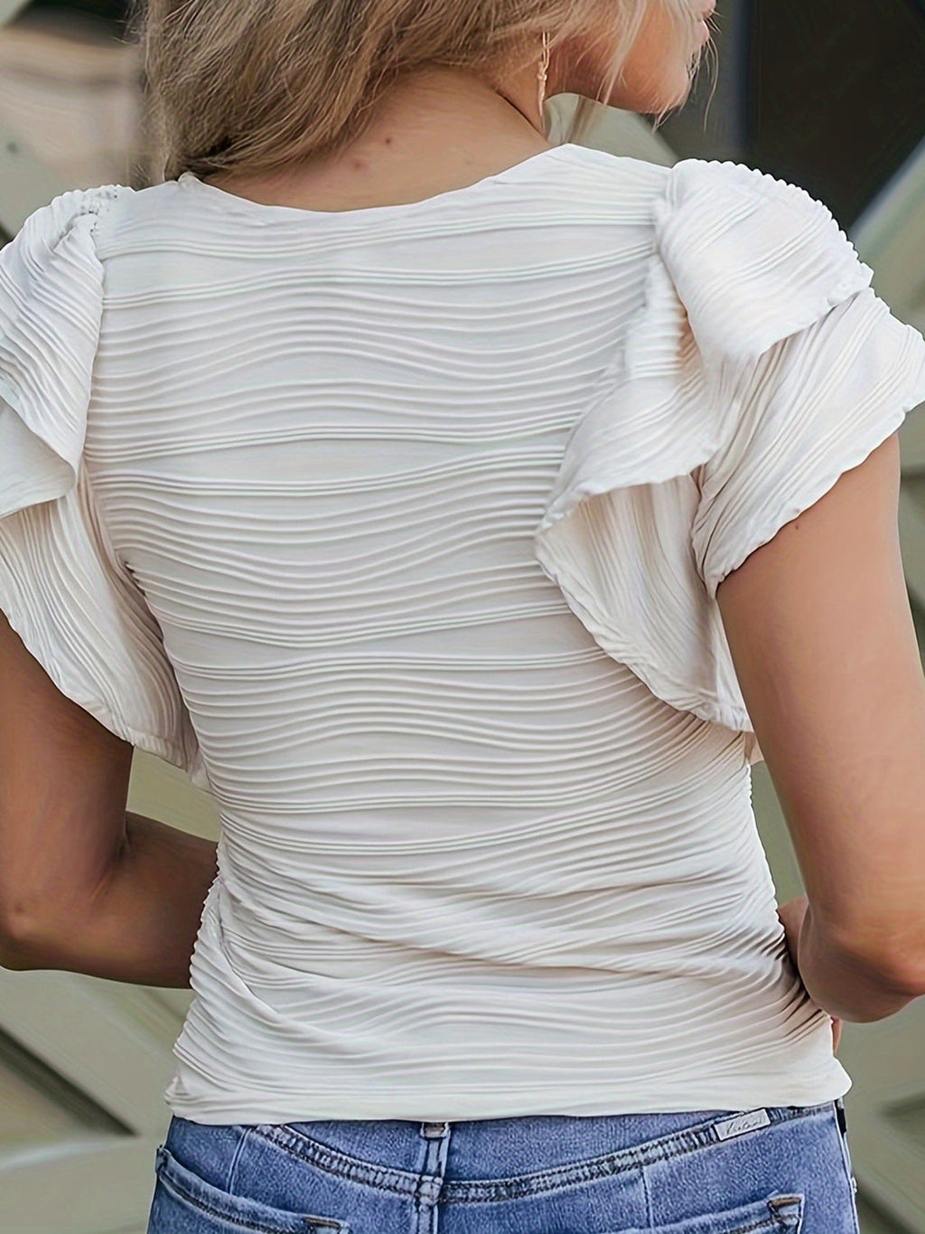 Elegantly Styled Blouse for Everyday Wear