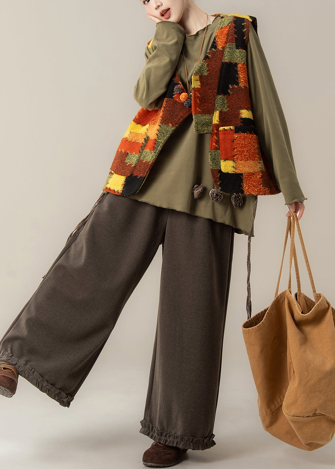 Elegantly Styled Pants for Everyday Wear