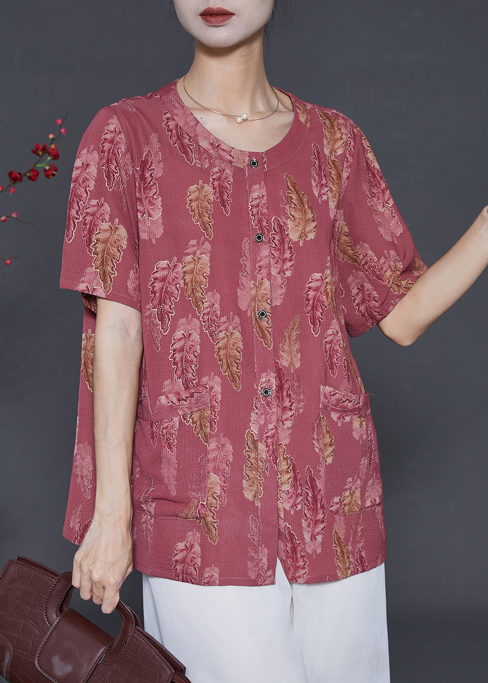 Classic Vintage Shirt with a Flattering Fit