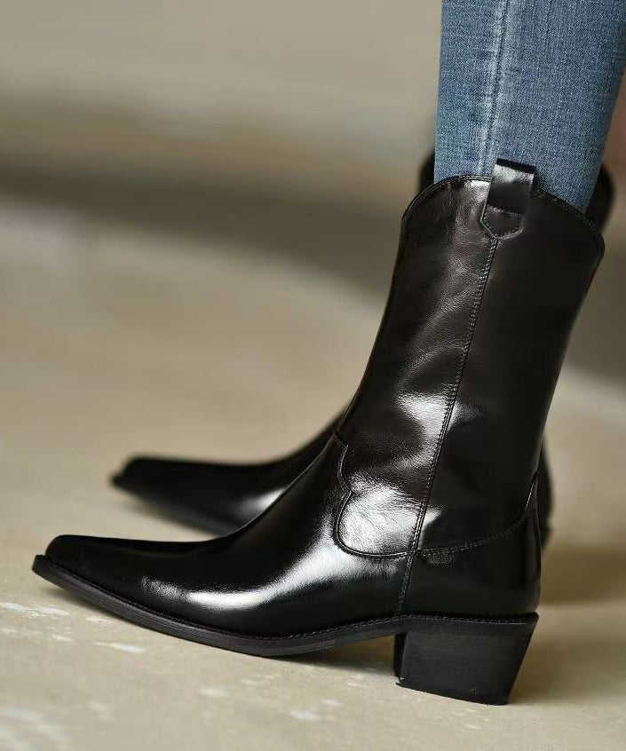 Graceful Orthopedic Boots for Modern Look