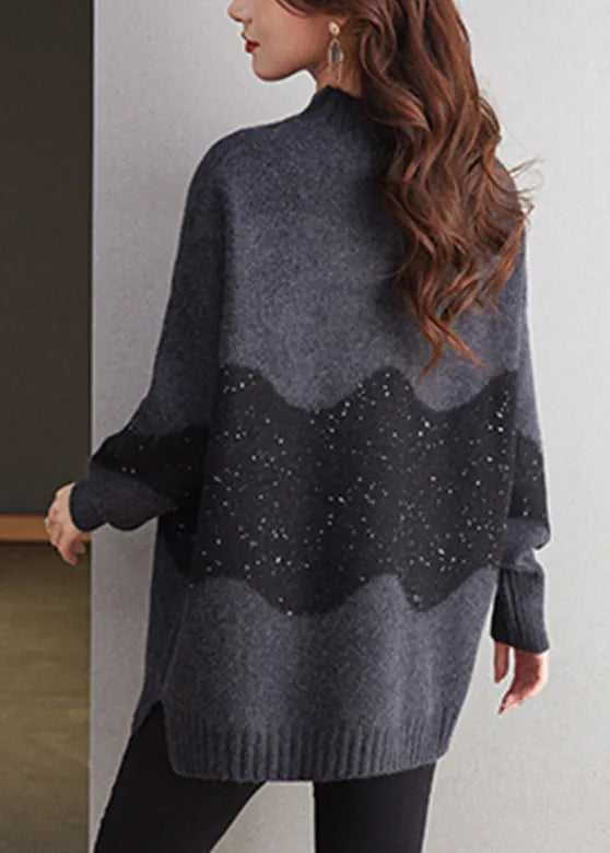 Well Tailored Sweater with a Graceful Silhouette