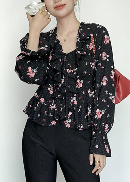 Well Tailored Blouse with a Graceful Silhouette