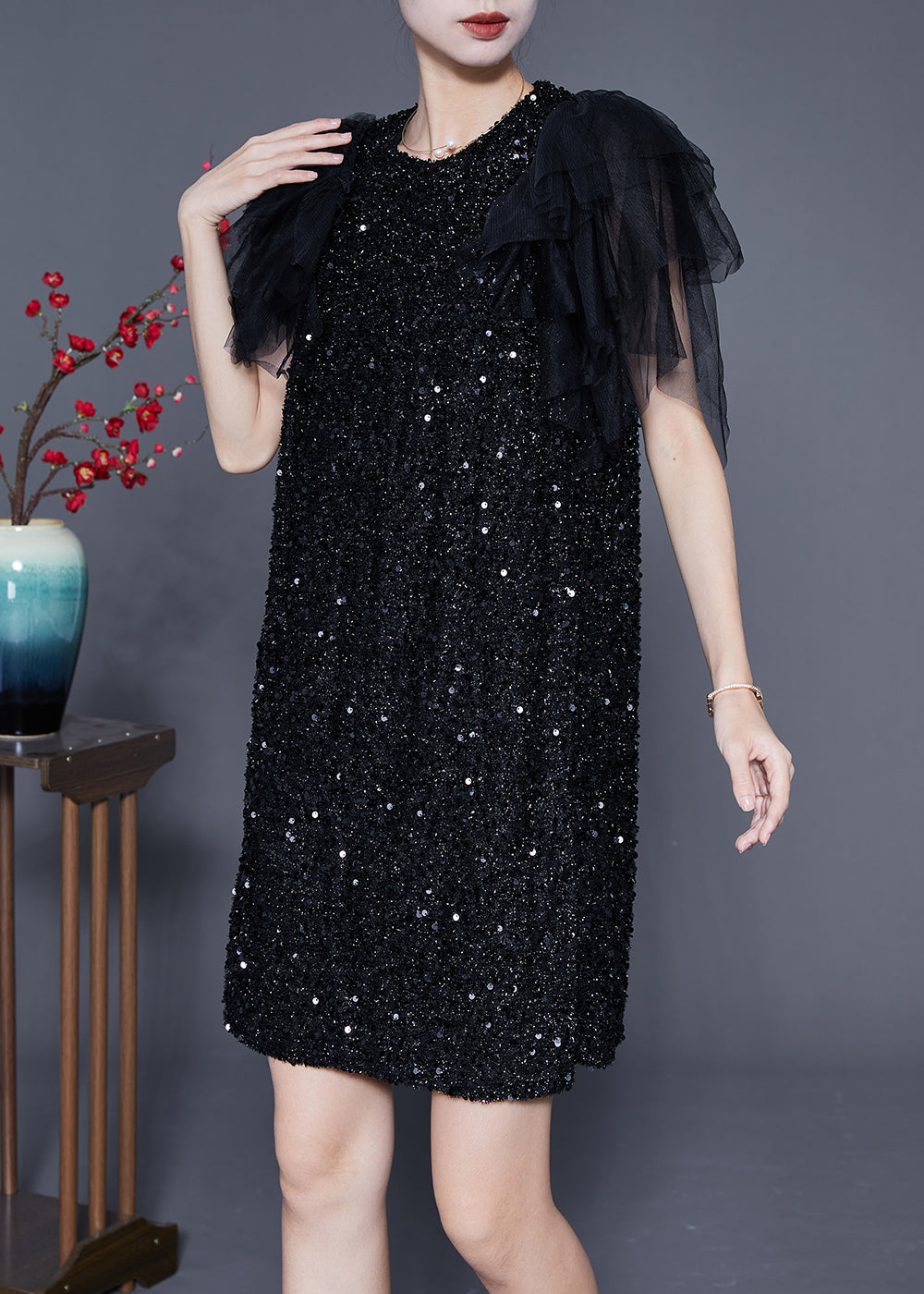 Well Tailored Dress with a Graceful Silhouette