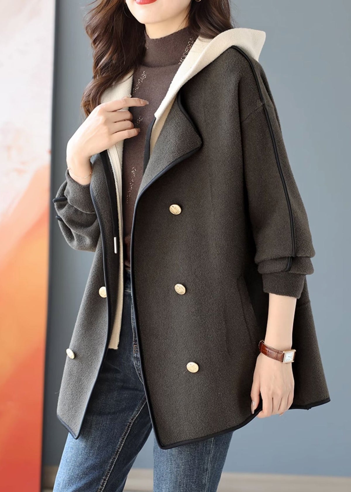 Sophisticated Coat with a Clean Classic Look