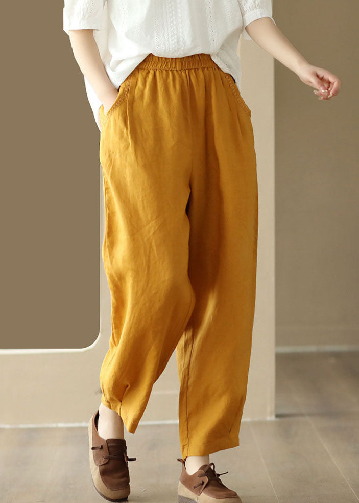 Effortlessly Elegant Pants with a Timeless Design