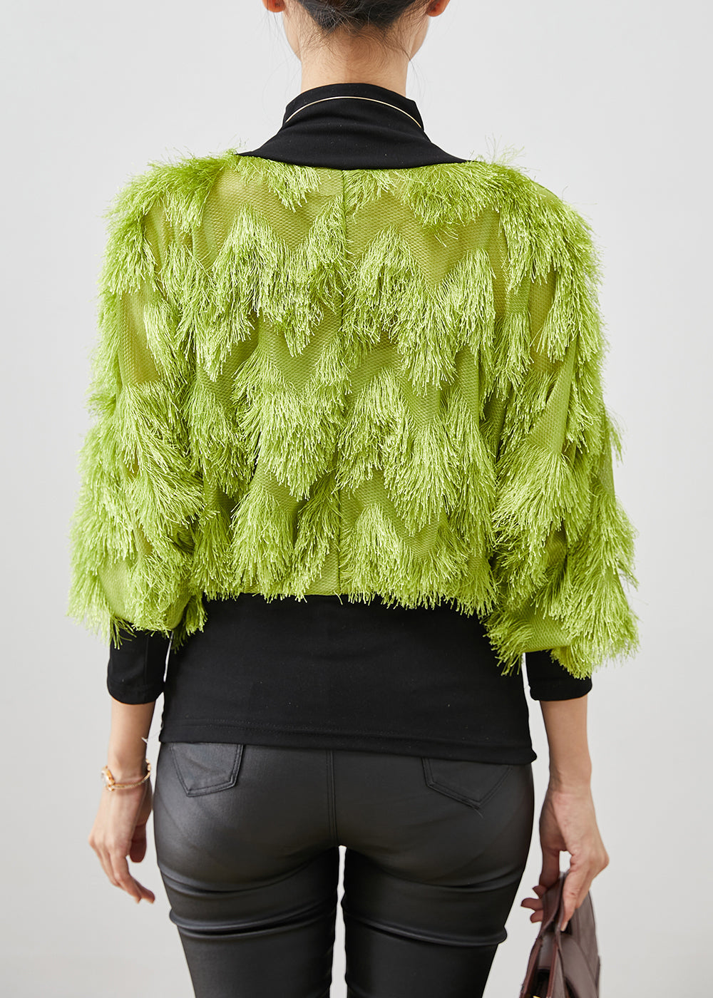 Well Tailored Top with a Graceful Silhouette