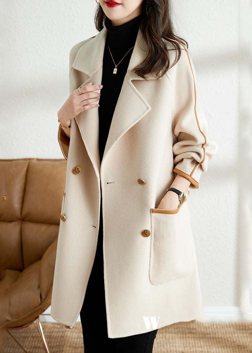 Classic Vintage Coat with a Flattering Fit