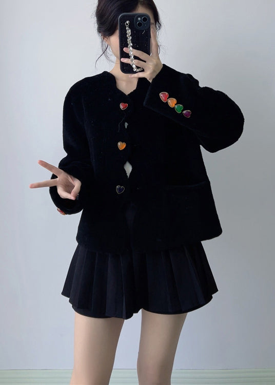 Beautifully Finished Coat in a Timeless Design