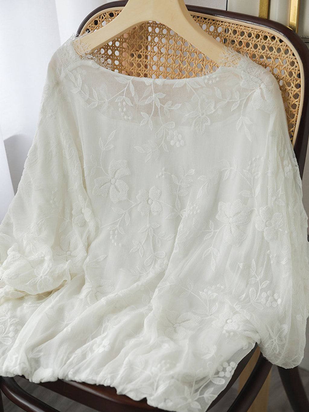Beautifully Finished Top in a Timeless Design