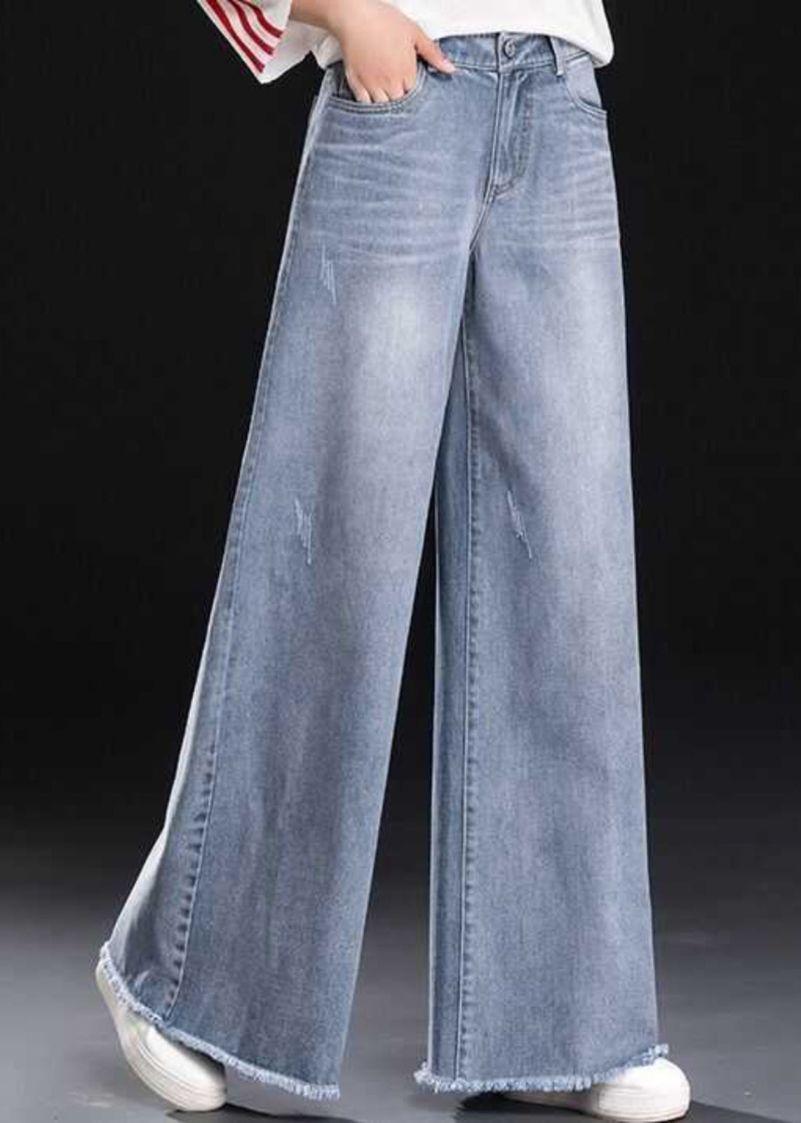 Elegantly Styled Pants for Everyday Wear