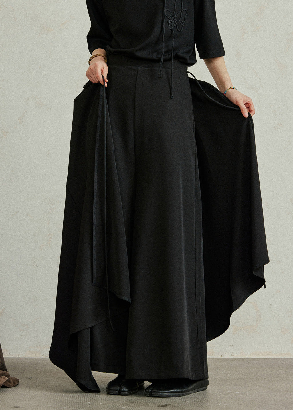 Gracefully Styled Pants for Any Occasion