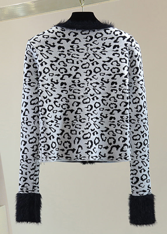 Elegantly Styled Sweater for Everyday Wear