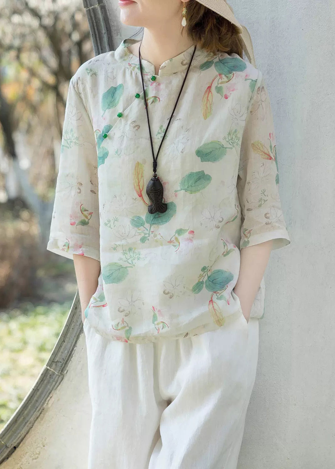 Classic Vintage Shirt with a Flattering Fit