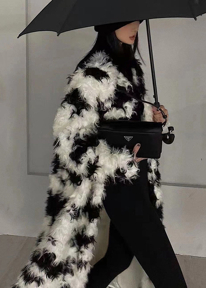 Sophisticated Coat with a Clean Classic Look