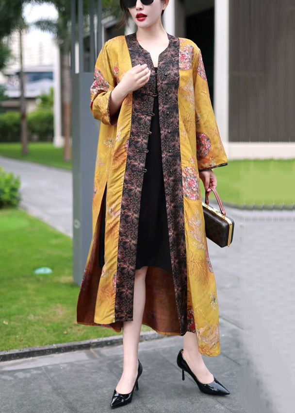 Sophisticated Coat with a Clean Classic Look