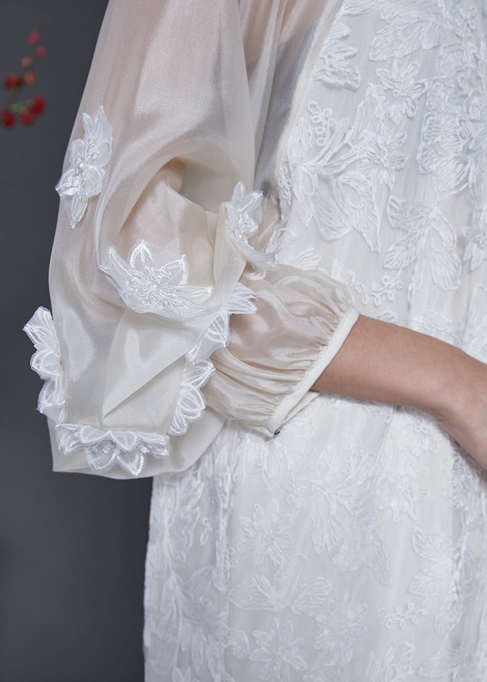 Well Tailored Dress with a Graceful Silhouette