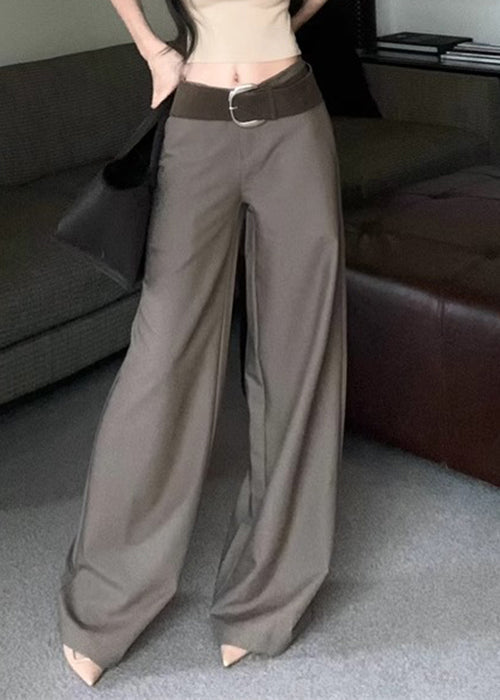 Effortlessly Elegant Pants with a Timeless Design