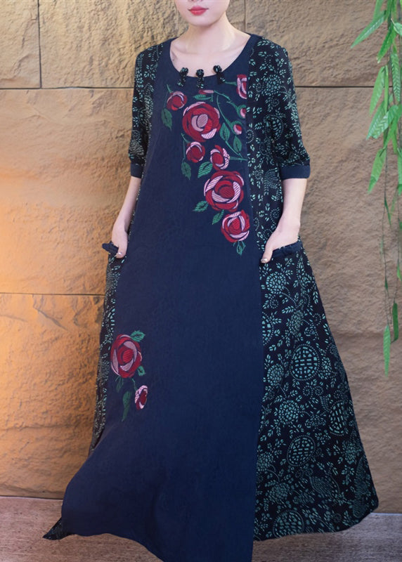 Classic Vintage Dress with a Flattering Fit