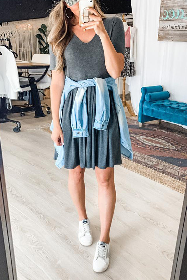 Gracefully Styled Dress for Any Occasion