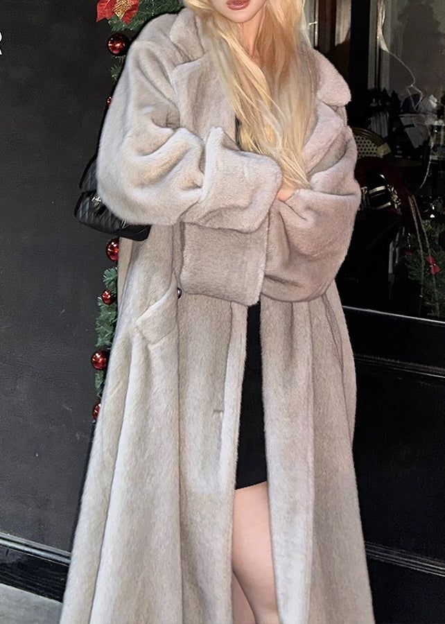 Classic Vintage Coat with a Flattering Fit
