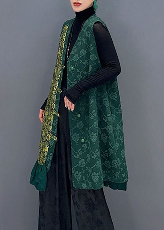 Beautifully Finished Coat in a Timeless Design