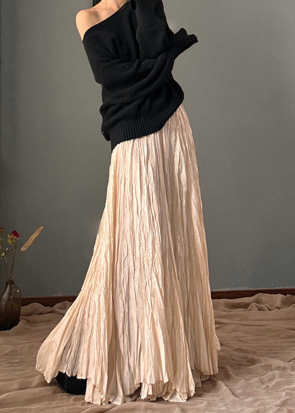 Effortlessly Elegant Garment with a Timeless Design