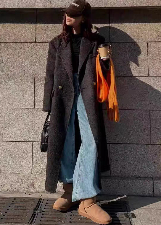 Sophisticated Coat with a Clean Classic Look