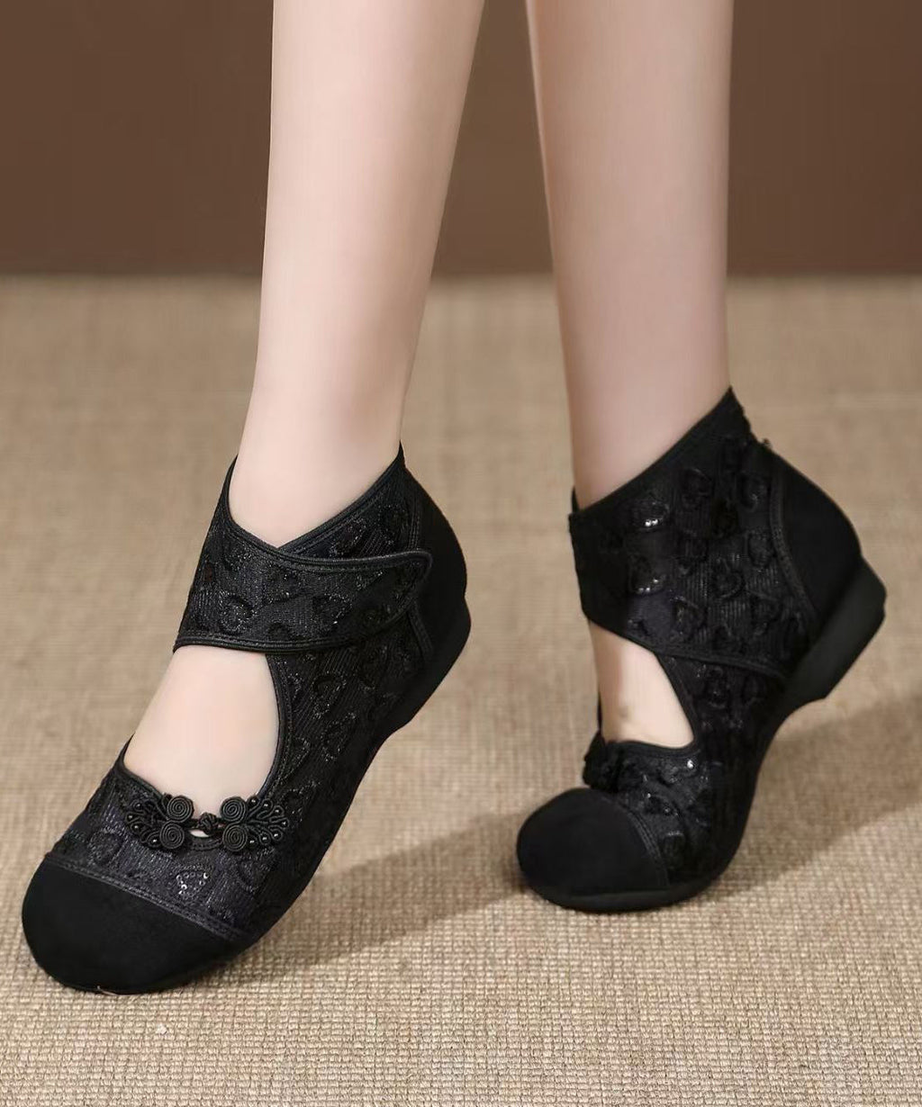 Graceful Orthopedic Shoes for Modern Look