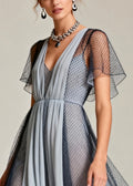 Well Tailored Dress with a Graceful Silhouette