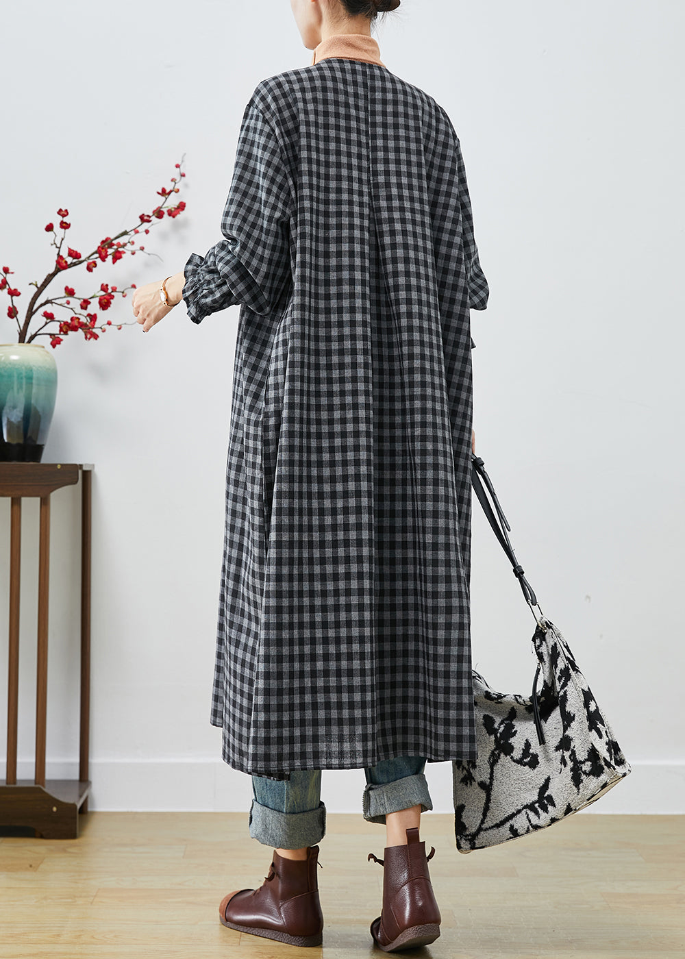 Classic Vintage Dress with a Flattering Fit