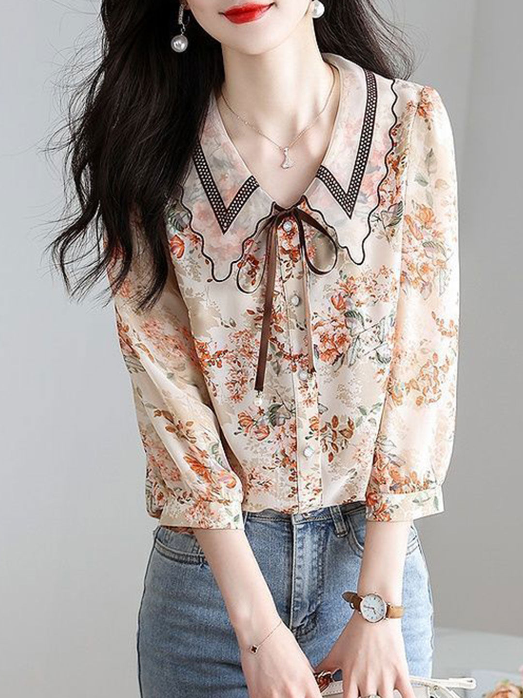 Classic Vintage Shirt with a Flattering Fit