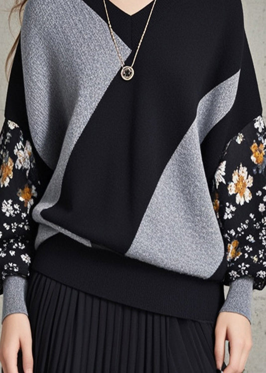 Effortlessly Elegant Top with a Timeless Design