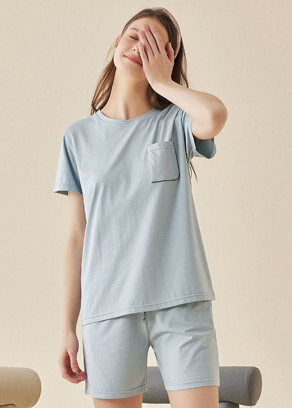 Finely Styled Garment with a Classic Vintage Look