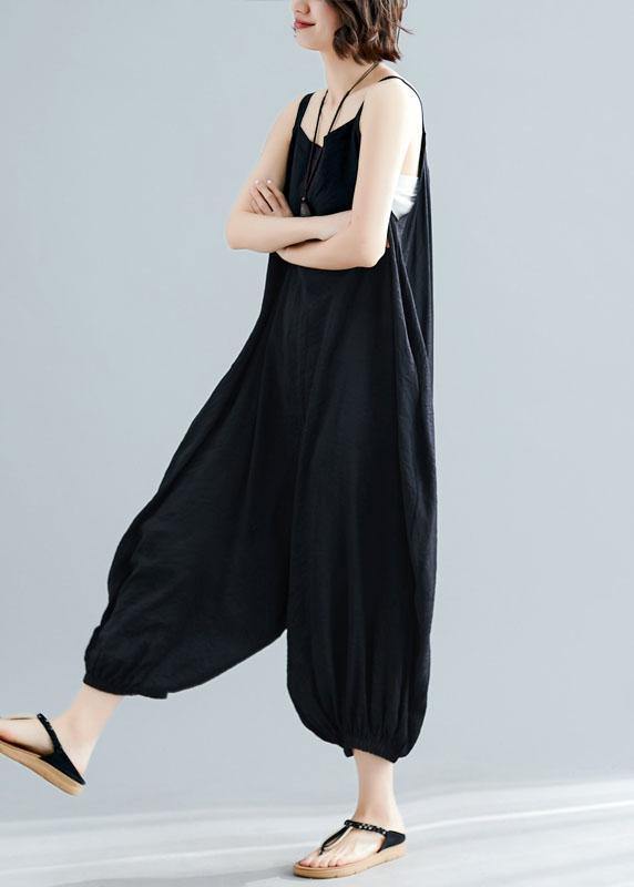 Effortlessly Elegant Pants with a Timeless Design