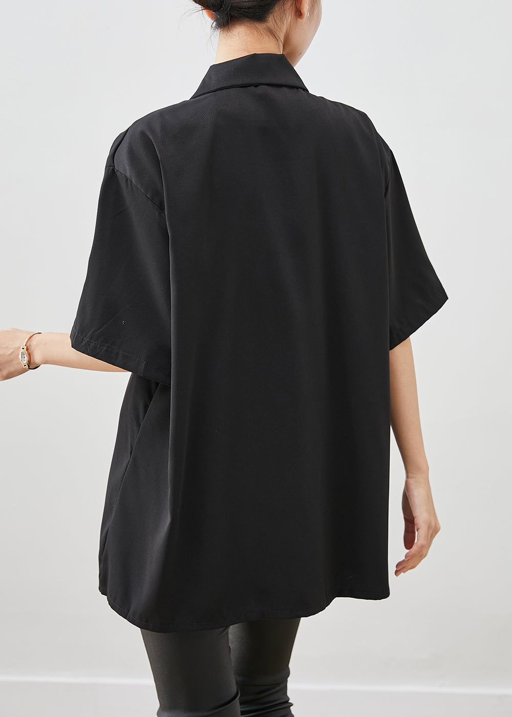 Elegantly Styled Shirt for Everyday Wear