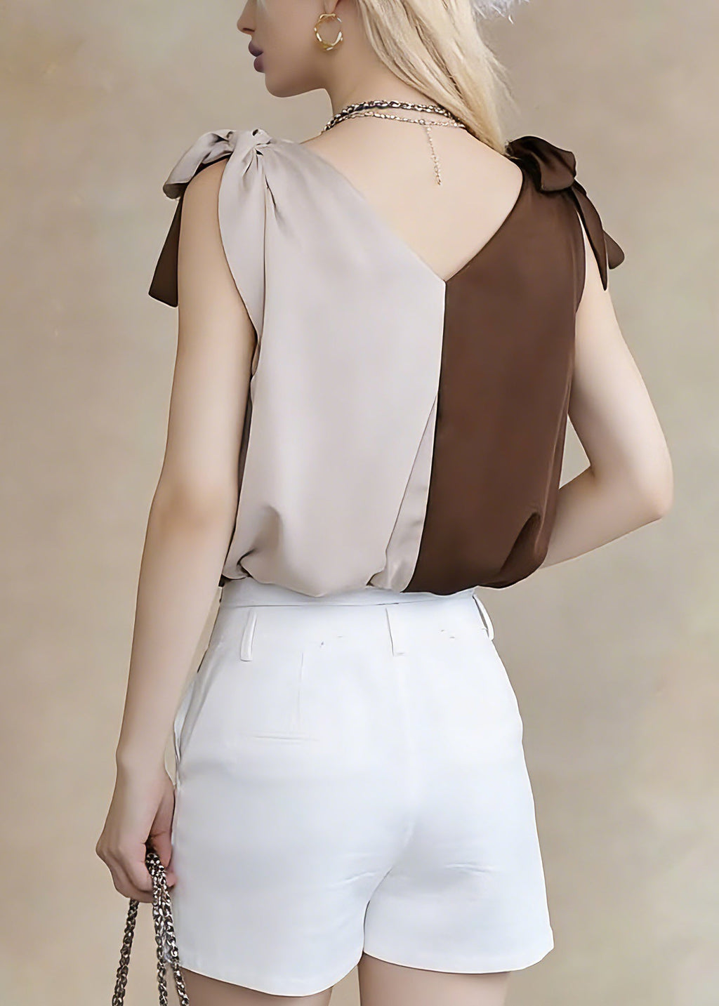 Classic Vintage & Enduringly Stylish Top