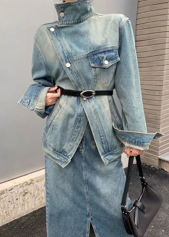Beautifully Finished Coat in a Timeless Design
